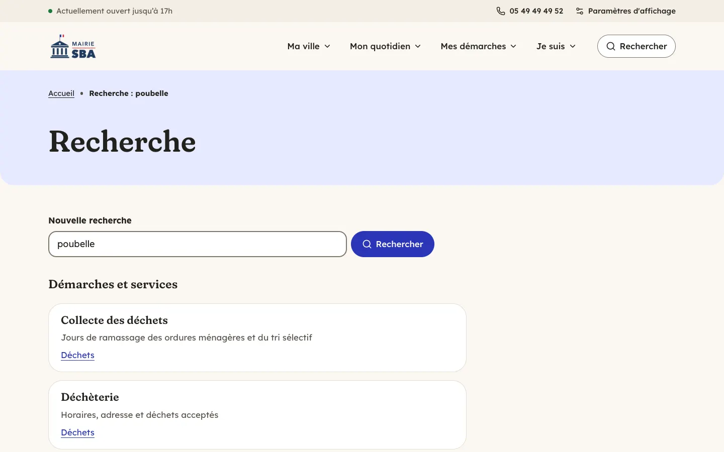 Page de résultats pour « poubelle » : un bloc Démarches et services propose Collecte des déchets, Déchèterie, Encombrants et Signaler un dépôt sauvage, avant les résultats habituels.